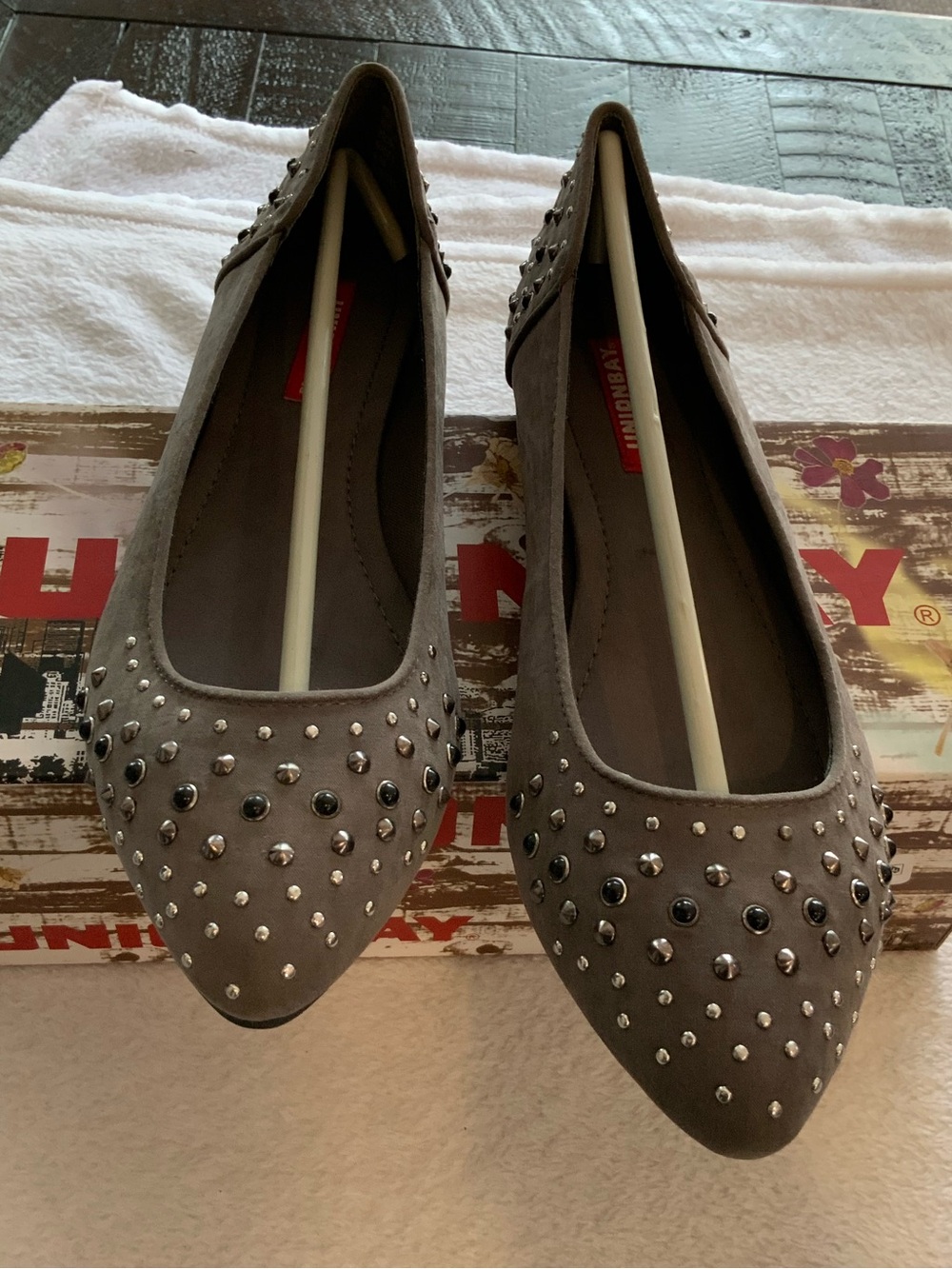 Studded Pointed Toe Women's Flats - Gray unionbay new in box size 8.5 sku 3257